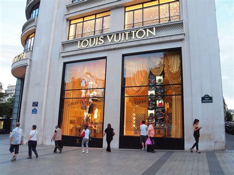 louis vuitton paris france|paris louis vuitton outlet.